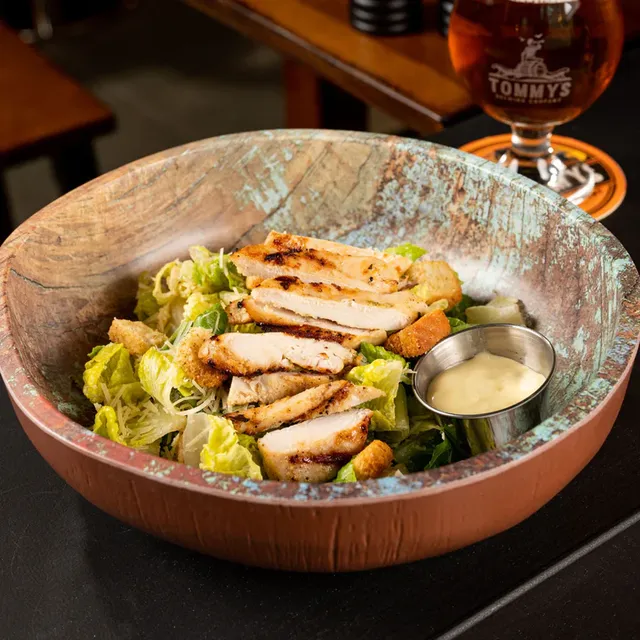 Salads & Bowls
